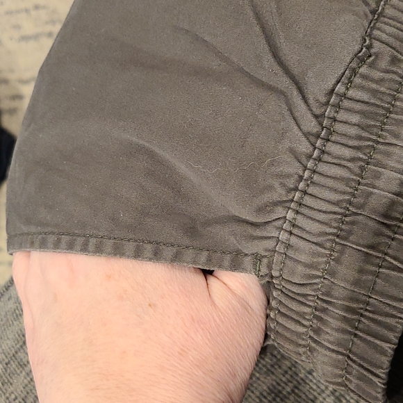 Seven sisters green cargo type joggers - Picture 4 of 8